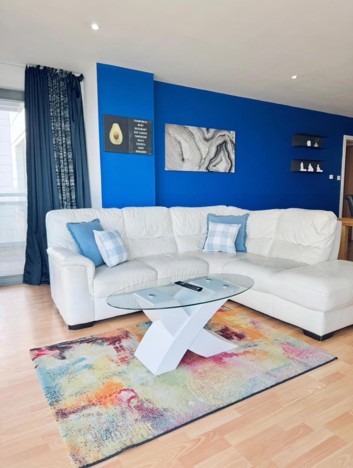 Modern Two Bedroom Apartments Эдинбург Экстерьер фото